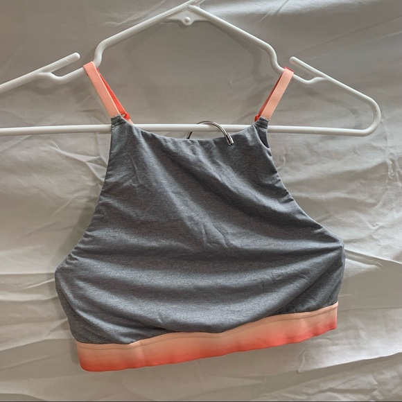 Victoria’s Secret High Neck Sports Bra Top - Picture 4 of 7
